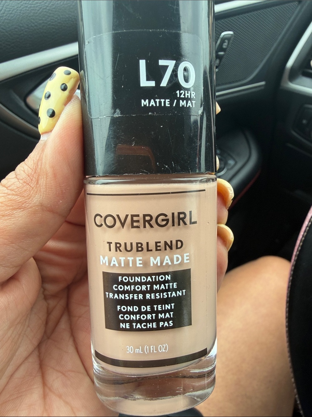 COVERGIRL TruBlend Matte Made Foundation L70 Beige Shade